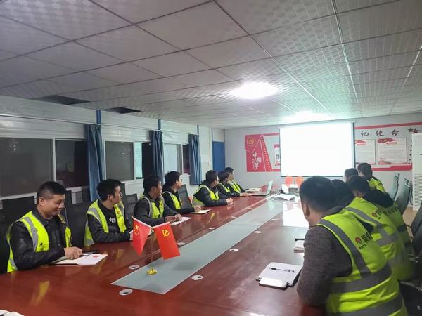 陜煤建設(shè)銅煤公司：第一項(xiàng)目部集重心，聚合力，奮力跑好“第一棒”