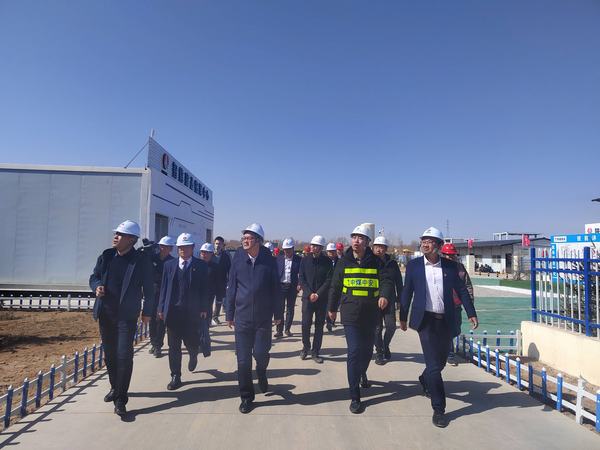 榆林市委副書(shū)記、市委黨校校長(zhǎng)李雄斌一行蒞臨榆林市委黨校新校區(qū)建設(shè)項(xiàng)目檢查指導(dǎo)工作