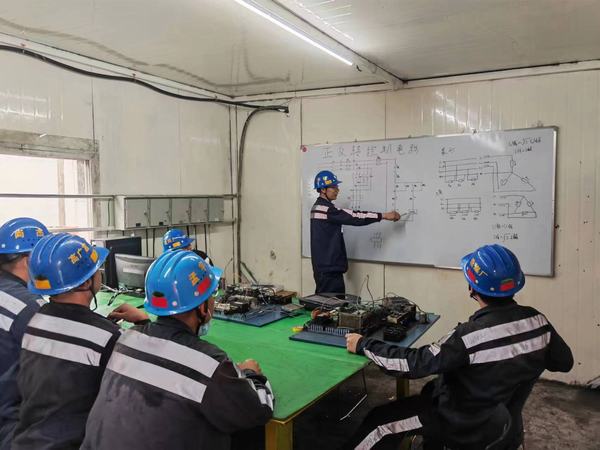 陜煤建設(shè)洗選煤運(yùn)營公司紅柳林洗煤廠項(xiàng)目部：嚴(yán)抓細(xì)管守紅線 筑牢安全“銅墻鐵壁”