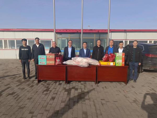 陜煤建設(shè)煤礦運(yùn)營(yíng)服務(wù)分公司：勞動(dòng)節(jié)慰問一線干部職工