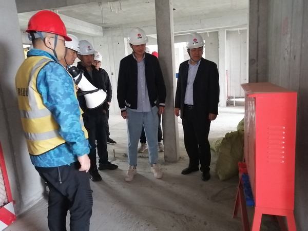 陜煤建設(shè)銅煤公司組織一線管理人員赴中建、陜建施工項目現(xiàn)場開展觀摩學(xué)習(xí)活動