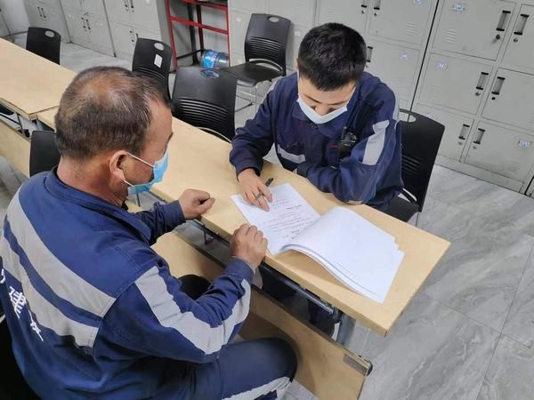 陜煤建設洗選煤運營公司紅柳林洗煤廠項目部： “幫教+”保安全 促生產