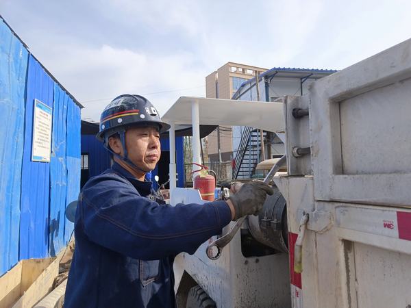 陜煤建設(shè)礦建二公司：“包機(jī)”落實(shí)落地 設(shè)備益壽延年