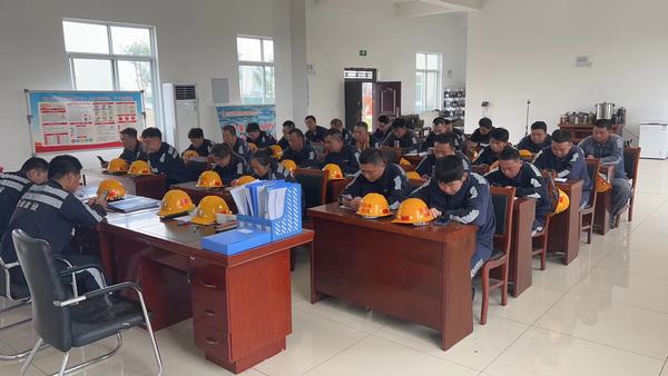 陜煤建設(shè)洗選煤運營公司神渭蒲城運營項目部：堅持“黨建+安全”，筑牢安全生產(chǎn)堡壘