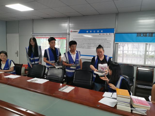 陜煤建設(shè)韓城分公司土建十一項目部：開展“沐浴書香 共同成長”全民閱讀活動