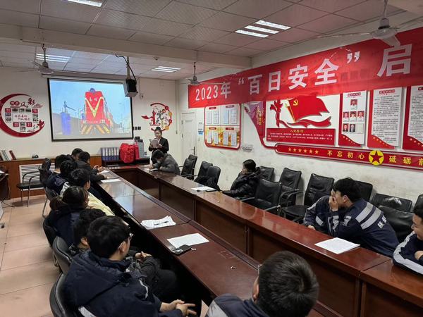 陜煤建設(shè)洗選煤運(yùn)營公司檸條塔運(yùn)營項(xiàng)目部：激情演講擊人心，安全之聲遏三違