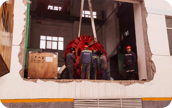 陜煤建設(shè)機電安裝公司主提升機電機搶修工程順利完成