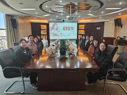 陜煤建設(shè)內(nèi)蒙古分公司：開展“逐夢新時代 巾幗綻芳華”慶三八主題活動