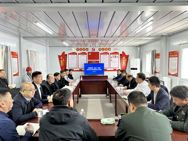 陜煤集團(tuán)總經(jīng)理助理李厚志一行蒞臨陜煤建設(shè)開(kāi)展“兩會(huì)”期間安全大檢查和專題培訓(xùn)活動(dòng)