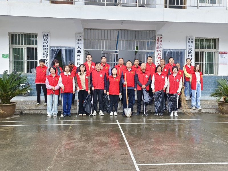 陜煤建設(shè)定點(diǎn)幫扶村：開展人居環(huán)境大整治文明實踐活動