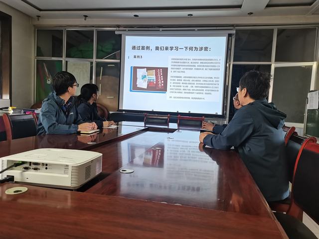 陜煤建設(shè)韓城分公司土建五項(xiàng)目部：“三線并進(jìn)”讓安全教育永遠(yuǎn)在路上！