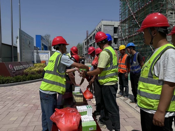 陜煤建設銅煤公司十五項目部：戰(zhàn)高溫、不服“暑”掀起大干熱潮