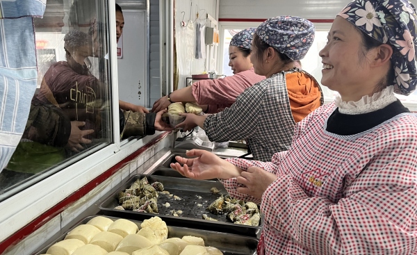 陜煤礦建三公司天山（二號(hào)井）項(xiàng)目部：“端午節(jié)”遇上“安全月”，“粽”享安全