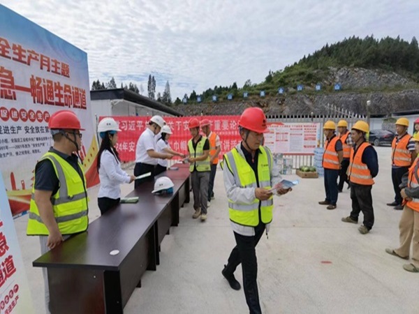 陜煤建設綠宇公司：發(fā)揮巾幗力量 筑牢安全“二道防線”