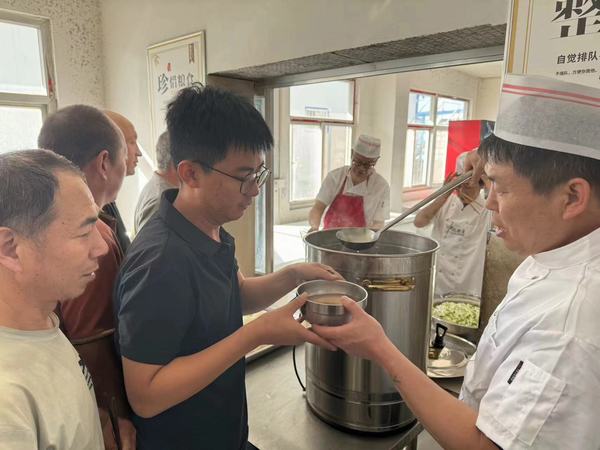 陜煤建設(shè)煤礦運營服務(wù)分公司：防暑降溫有“涼”策