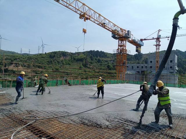 陜煤建設(shè)韓城分公司土建十一項(xiàng)目部：“雙輪驅(qū)”按下施工快鍵，“三維度”掀起建設(shè)熱潮