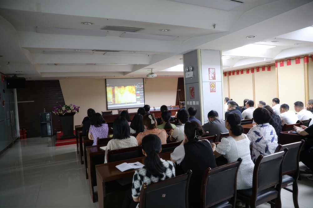 陜煤建設(shè)路橋分公司：把“黨建紅”融入“安全藍(lán)”，引領(lǐng)融合賦能高質(zhì)量發(fā)展