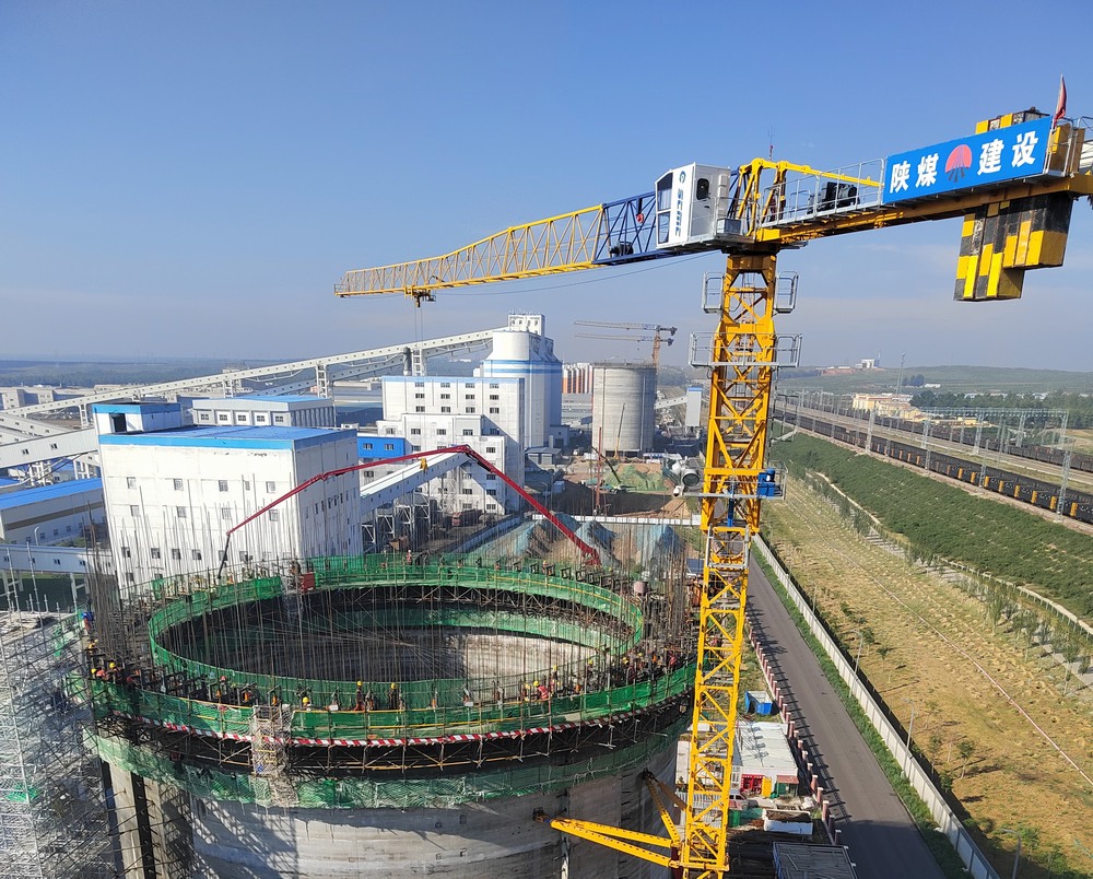 陜煤建設(shè)第二直屬項(xiàng)目部：滑模施工戰(zhàn)正酣，全力沖刺保進(jìn)度