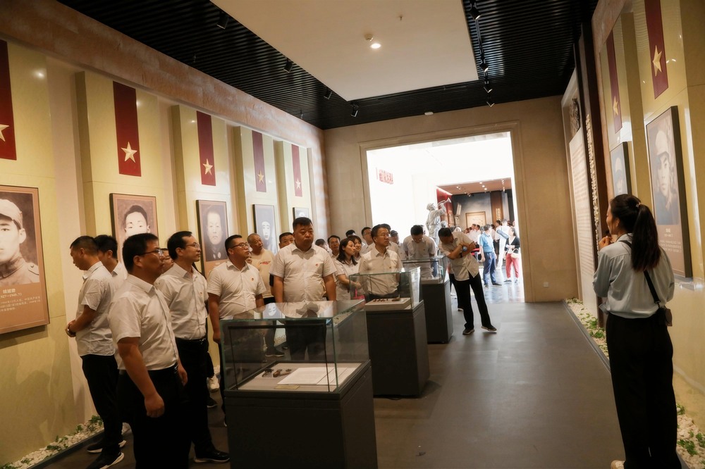 陜煤建設(shè)路橋分公司：“青” 力而為，“工” 不可沒