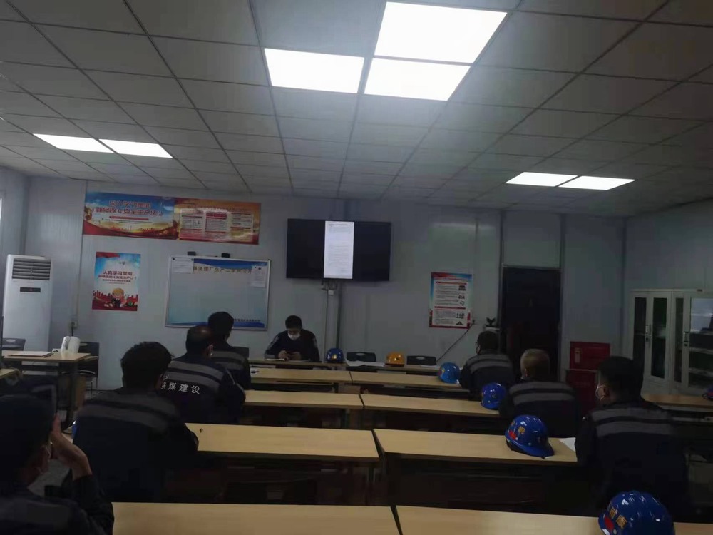 陜煤建設(shè)洗選煤運(yùn)營公司紅柳林洗煤廠項(xiàng)目部： 以人為本 把健康“請進(jìn)門”