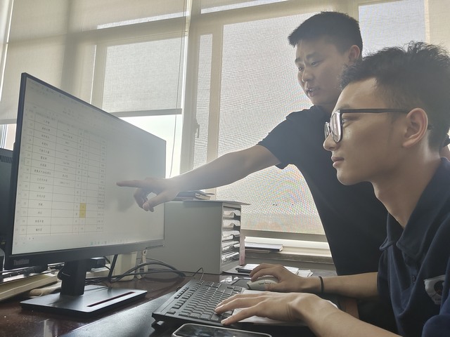 陜煤建設(shè)洗選煤運(yùn)營公司神渭蒲城運(yùn)營項(xiàng)目部：當(dāng)“師帶徒”遇上“教師節(jié)”  師父，我想對您說