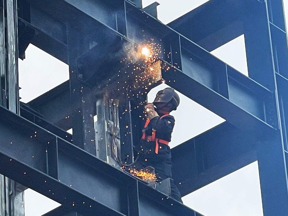 中秋堅守，詮釋別樣“團圓”