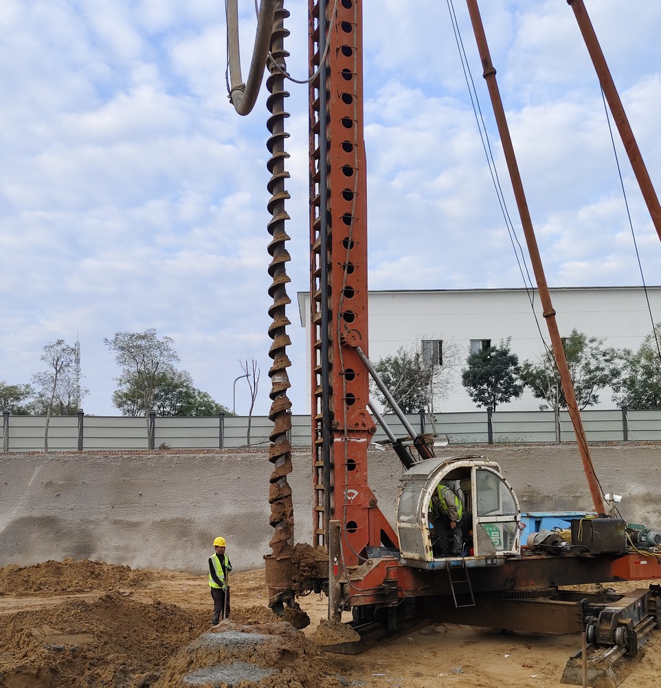 陜煤建設(shè)天工公司土建第十項(xiàng)目部：掛上“快車檔”，吹響建設(shè)“沖鋒號(hào)”