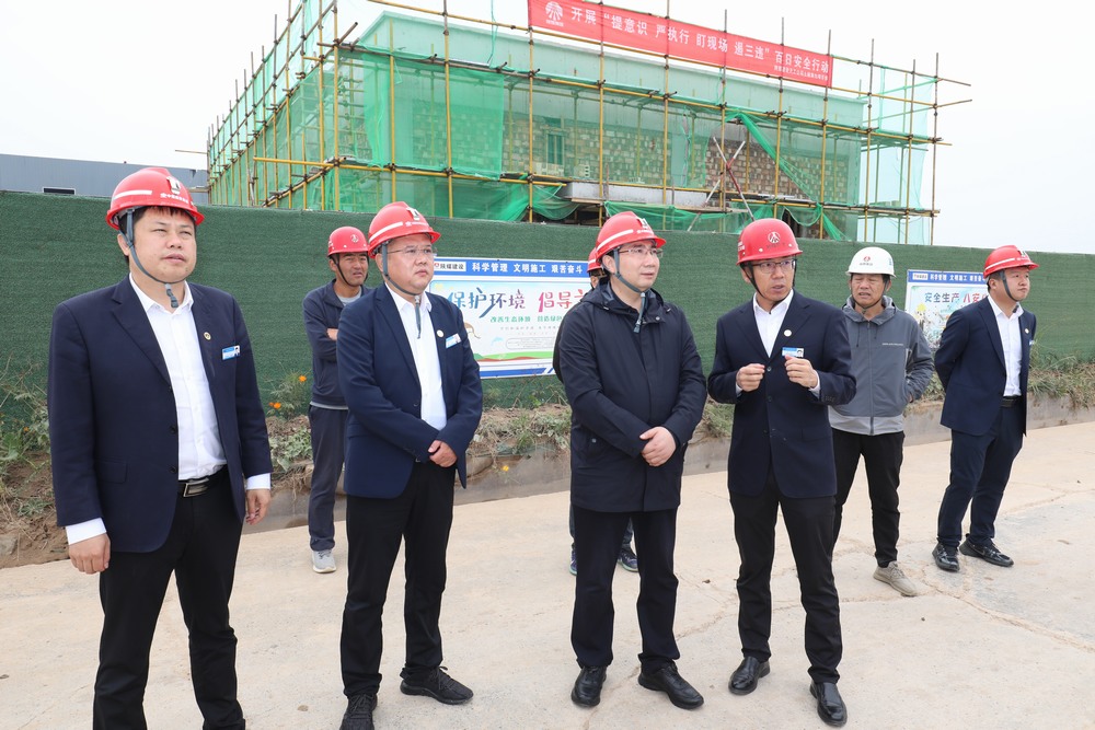 陜西彬長礦業(yè)集團(tuán)有限公司副總經(jīng)理郭林生一行深入陜煤建設(shè)天工公司基層項(xiàng)目檢查指導(dǎo)工作