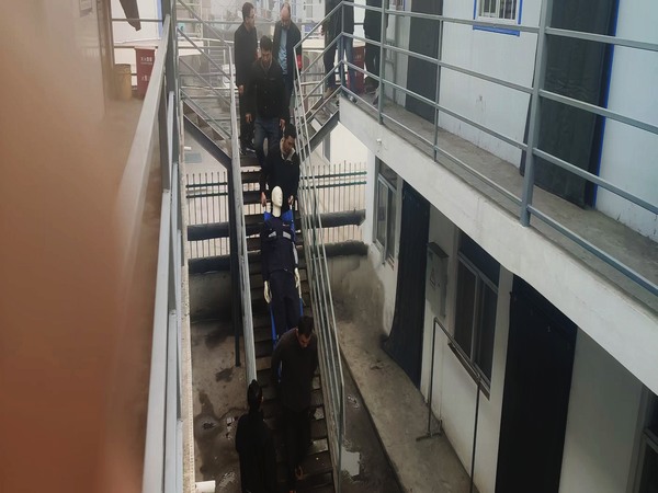 陜煤建設(shè)煤礦運(yùn)營(yíng)服務(wù)分公司：強(qiáng)化消防演練與安全培訓(xùn)，筑牢安全生產(chǎn)防線