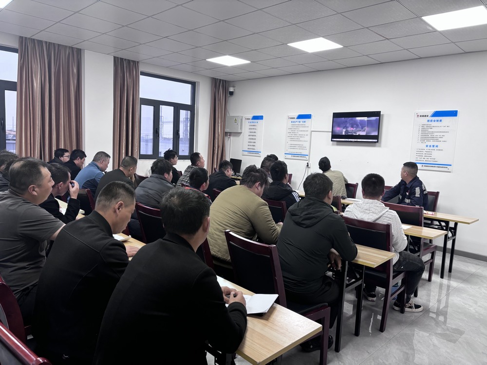 陜煤建設洗選煤運營公司榆陽運營項目部：守護生命的“防火墻”，敲響防火警鐘