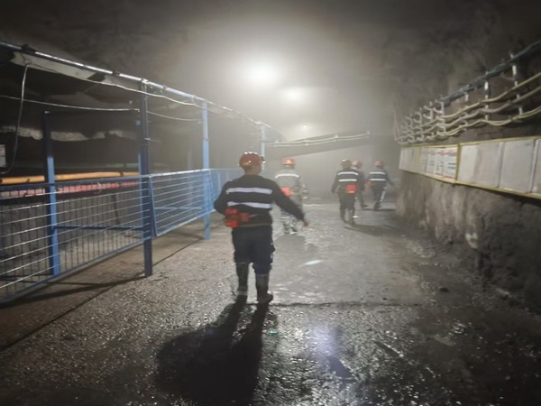 陜煤建設煤礦運營服務分公司：全面?zhèn)鋺?zhàn)嚴冬，確保安全生產