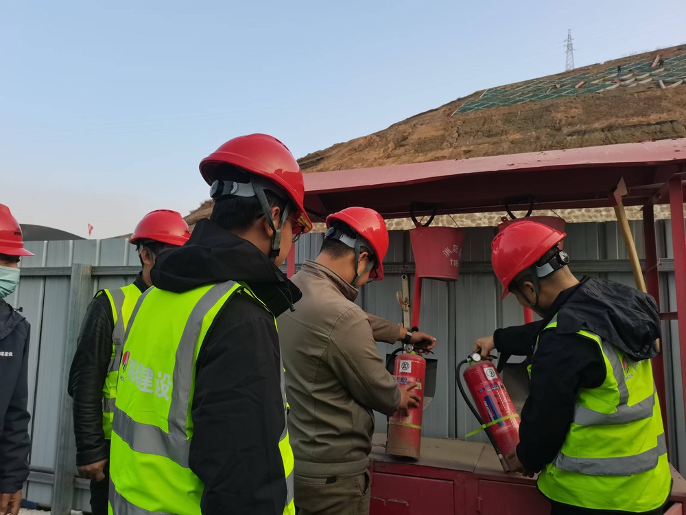 陜煤建設(shè)韓城分公司土建九項(xiàng)目部：“青”力保安全，助力“百日安全行”