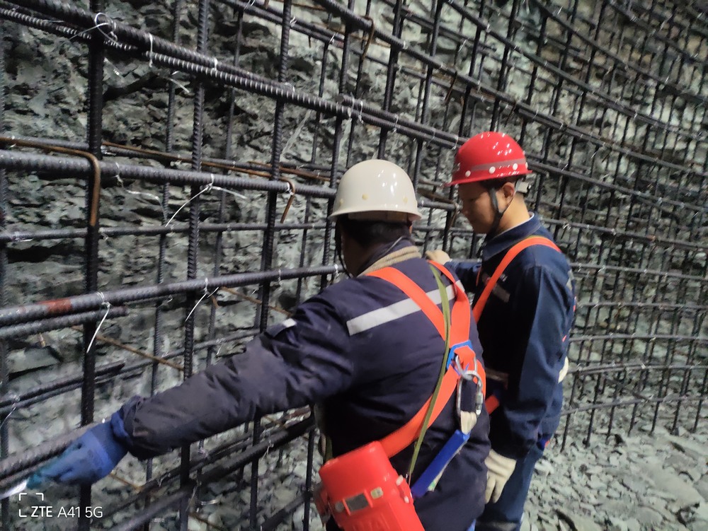 喜報！陜煤建設礦建二公司施工的曹家灘煤礦副立井井筒大斷面壁座施工驗收完畢