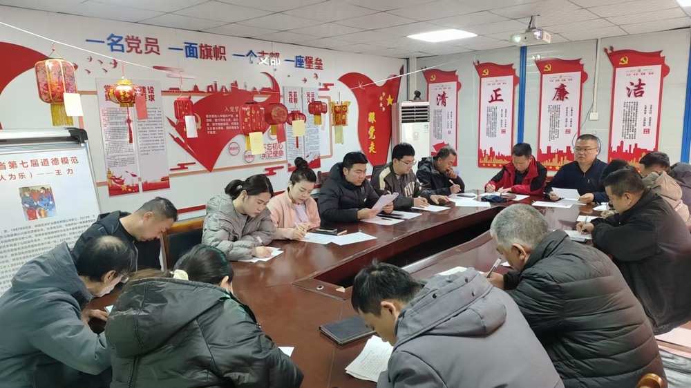 陜煤建設(shè)渭南分公司第八項(xiàng)目部：嚴(yán)把安全關(guān)口 筑牢生產(chǎn)防線