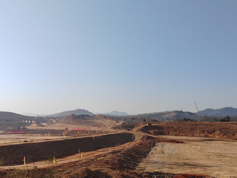 搶晴天、戰(zhàn)雨季 以“光明之戰(zhàn)”鑄就精品工程