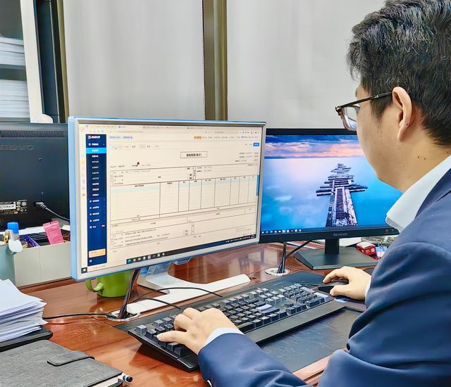 陜煤建設(shè)市場開發(fā)分公司率先啟用掃碼開票系統(tǒng)，開啟智能開票服務(wù)新時代