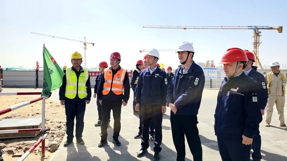 陜煤集團榆林化學有限責任公司黨委副書記、總經理段立波一行深入天工公司基層項目檢查指導