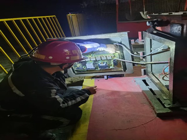 陜煤建設煤礦運營服務分公司:“五一”節(jié)日的堅守擔當