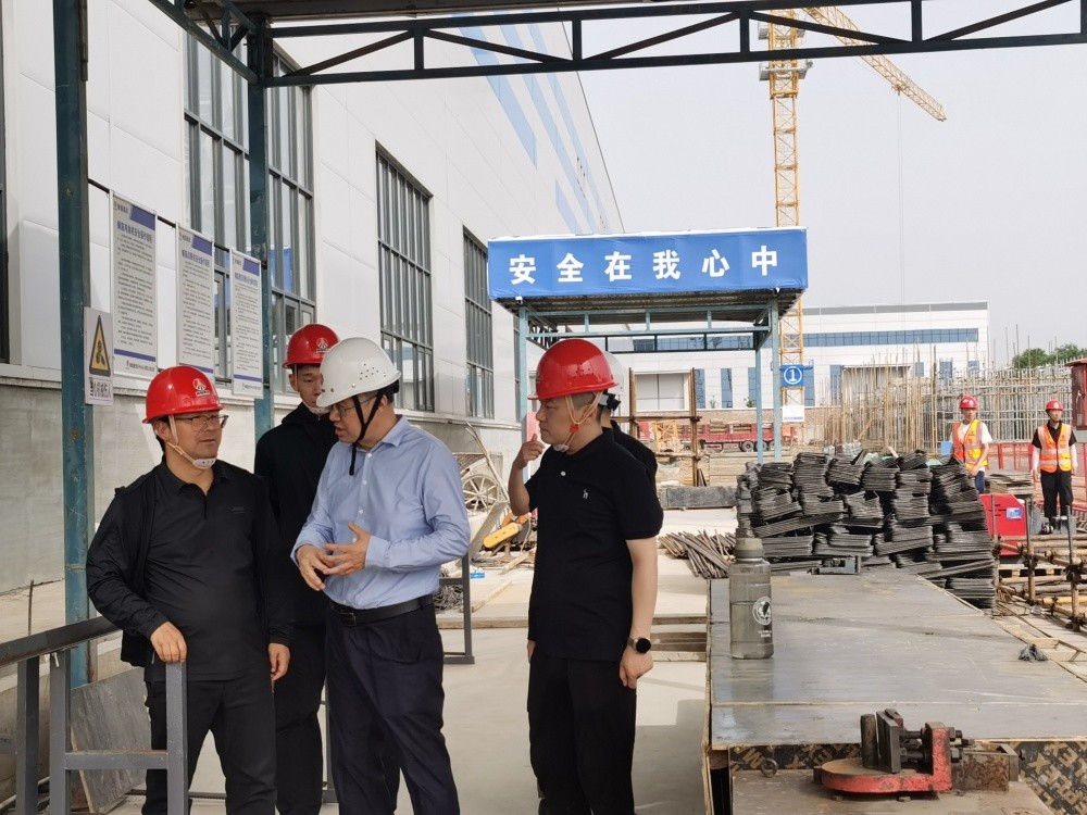 劉保江赴漢中分公司藍(lán)山重工產(chǎn)研基地項(xiàng)目開展節(jié)前安全生產(chǎn)綜合檢查