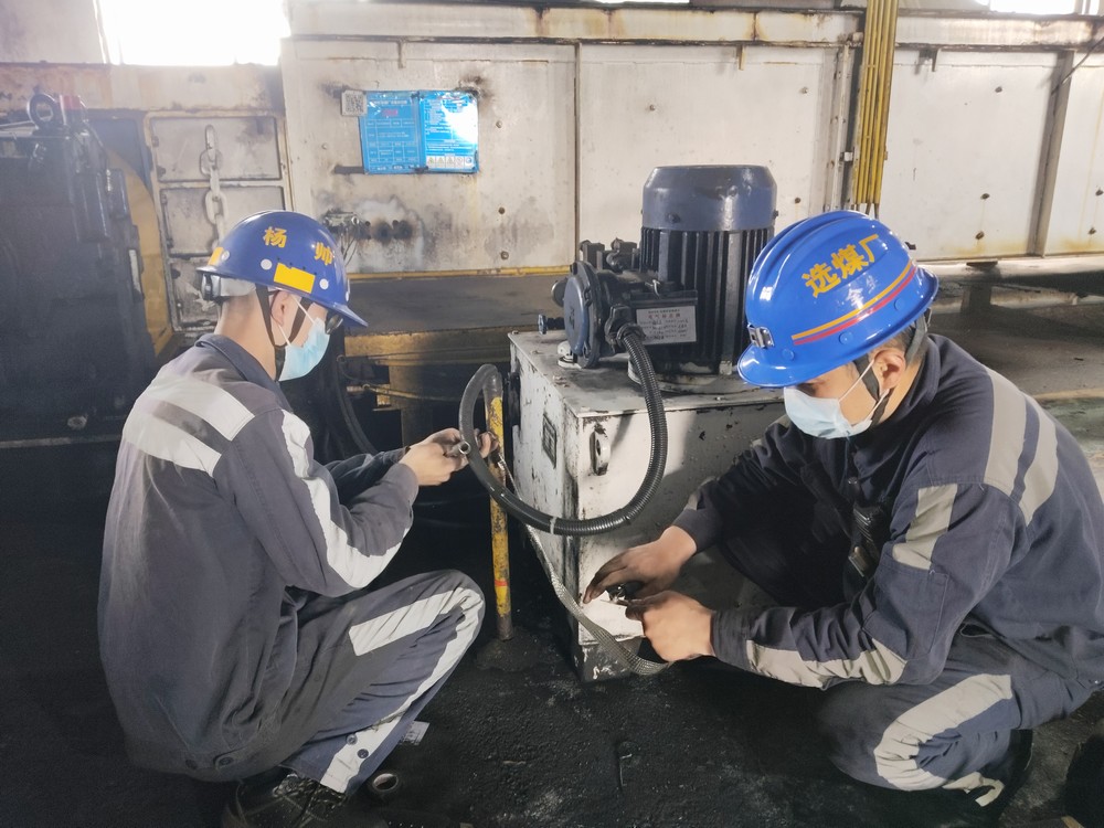 陜煤建設(shè)洗選煤運(yùn)營公司紅柳林洗煤廠項目部：安全“根系”扎牢地 生產(chǎn)“枝葉”向陽生