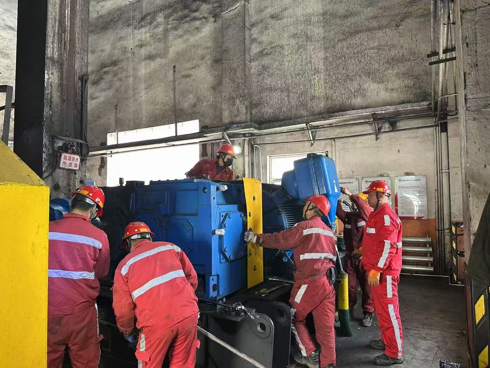 陜煤建設機電安裝公司曹家灘項目部高效完成檢修任務，筑牢安全生產防線