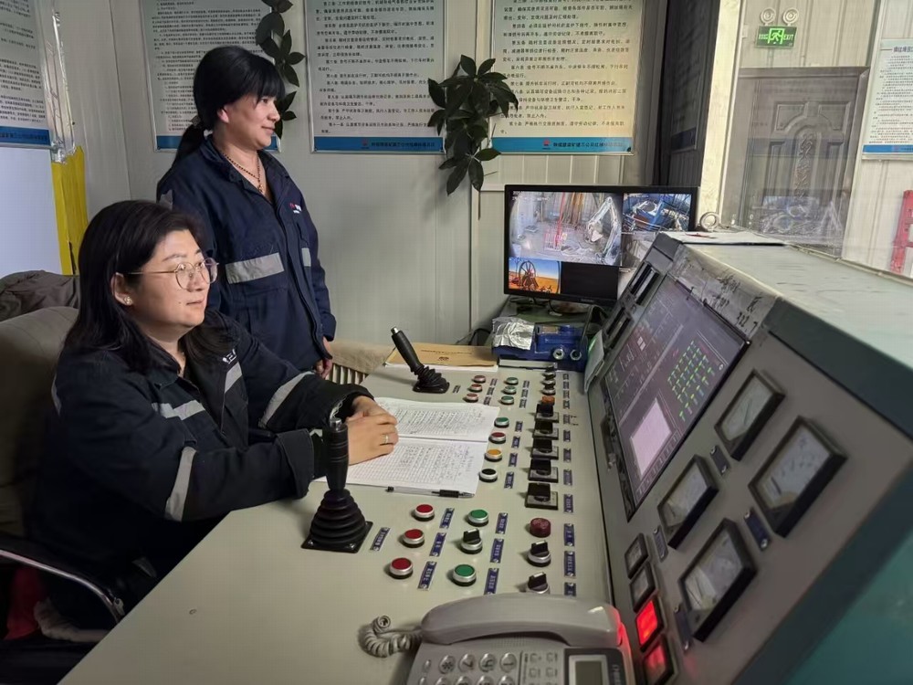 以愛之名，致敬每一位職場“超人媽媽”