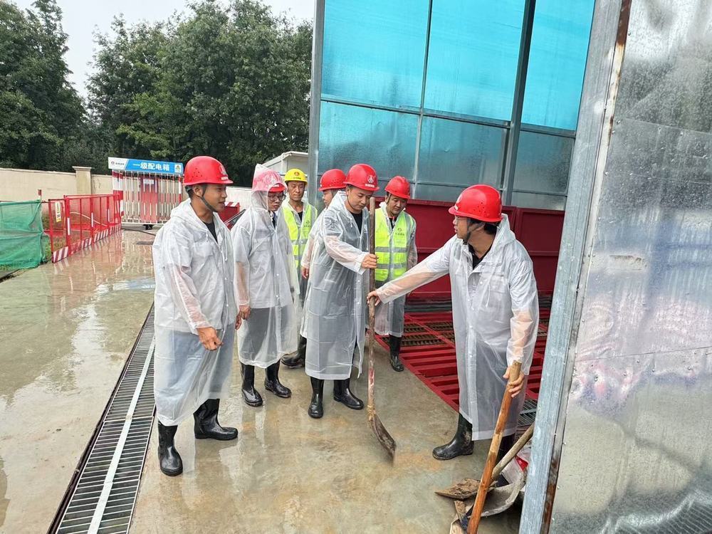 陜煤建設(shè)天工公司土建第二十七項(xiàng)目部：“汛”速行動(dòng)，嚴(yán)守雨季安全線