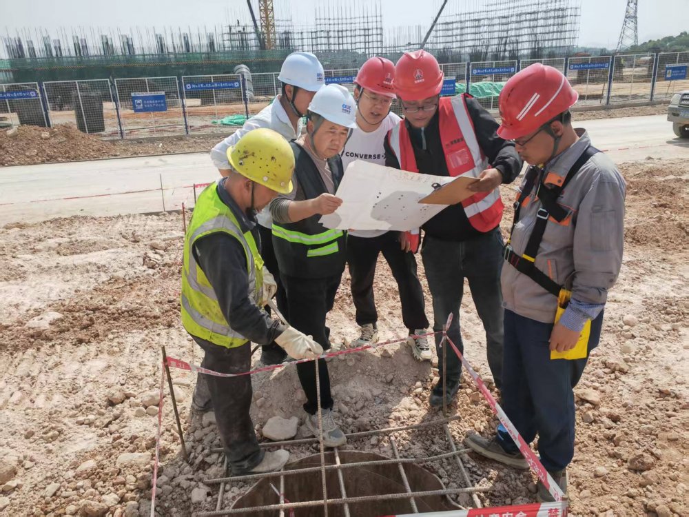 陜煤建設(shè)天工公司：“黨建＋”匯聚磅礴力量，驅(qū)動(dòng)高質(zhì)量發(fā)展新引擎