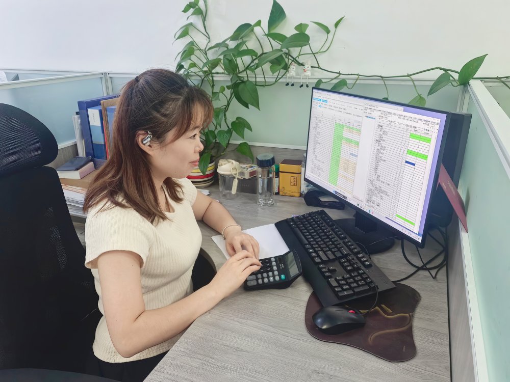 財(cái)務(wù)人的每一串?dāng)?shù)據(jù)，皆是溫情