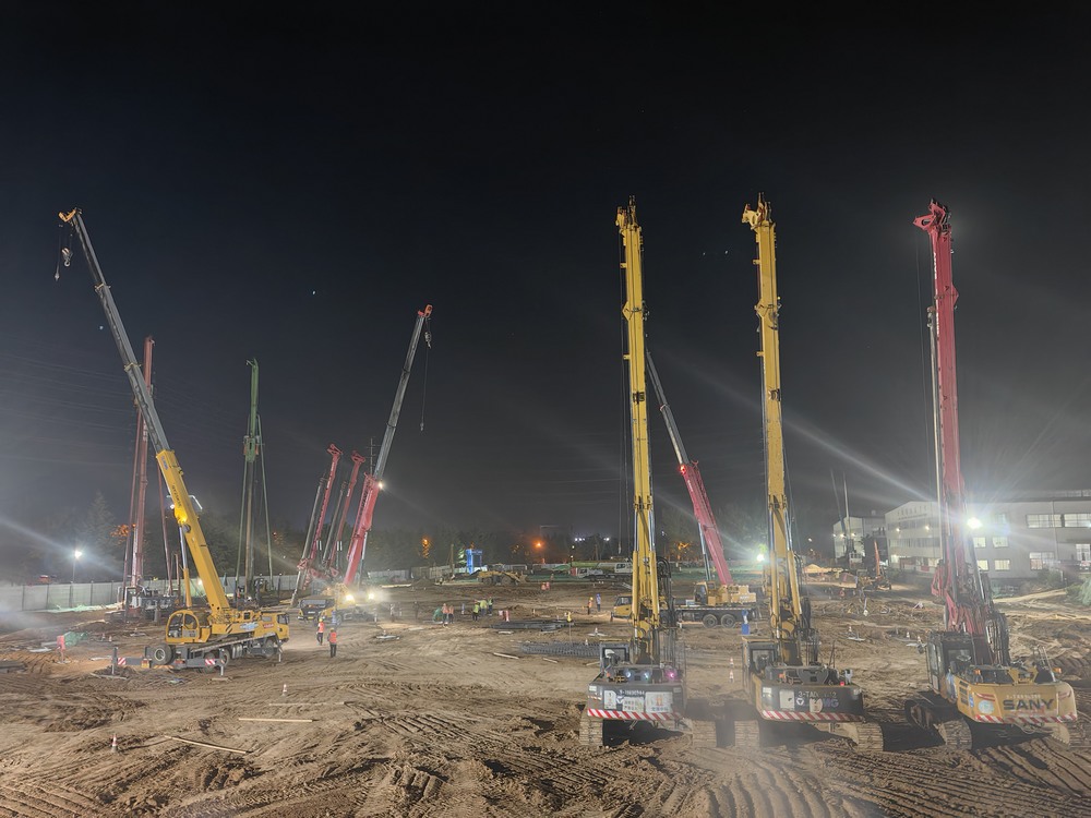 陜煤建設(shè)銅煤公司：金秋時(shí)節(jié)干勁足 項(xiàng)目建設(shè)節(jié)節(jié)高