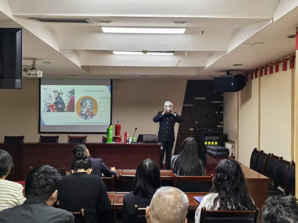 防患未“燃”，陜煤建設(shè)路橋分公司多措并舉構(gòu)筑消防安全防線(xiàn)