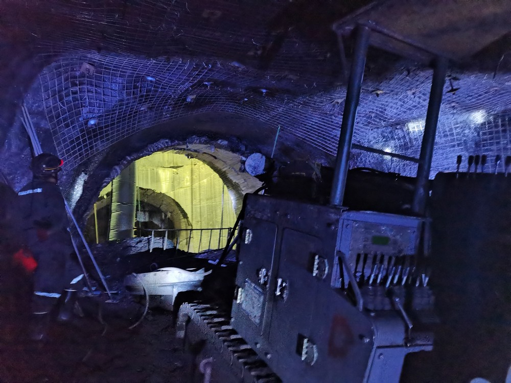  捷報(bào)！陜煤建設(shè)礦建二公司郭家灘項(xiàng)目部關(guān)鍵工程安全順利貫通