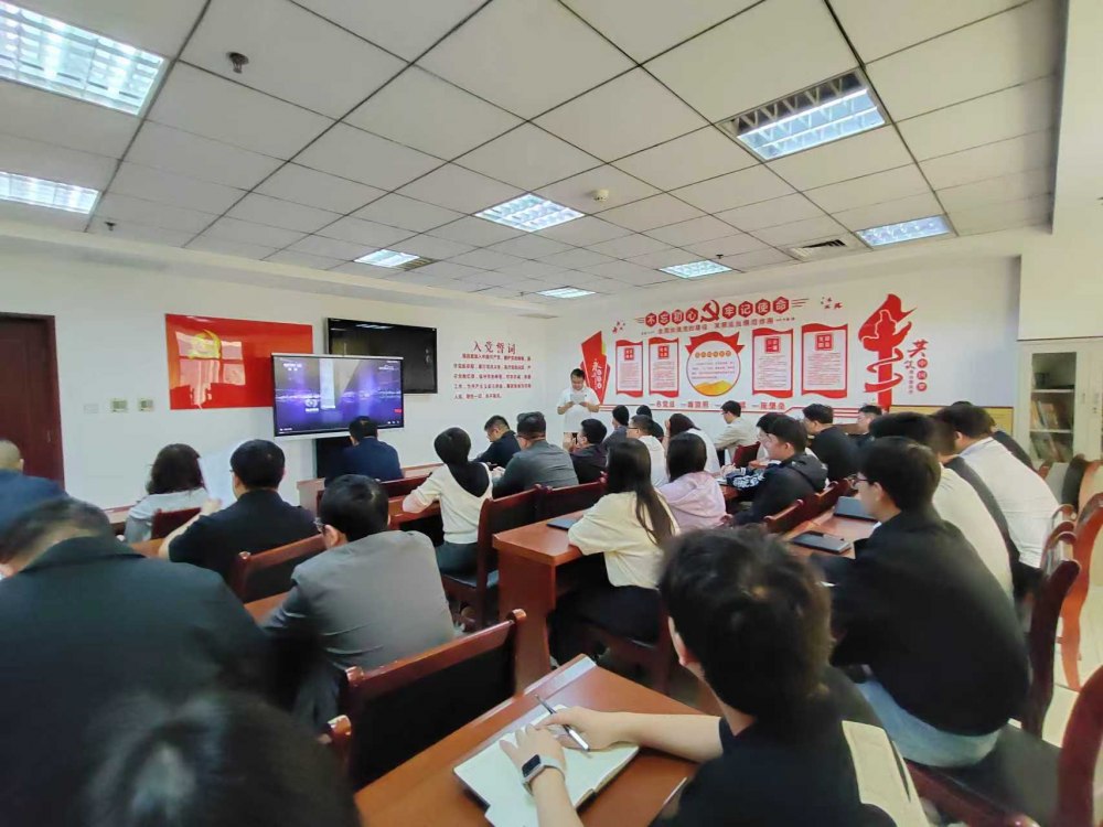 陜煤建設(shè)煤礦運營服務分公司：深學賀信精神 凝聚青春力量