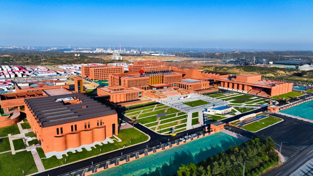 陜煤建設(shè)天工公司承建的榆林化學(xué)1#、2#宿舍樓工程順利通過(guò)竣工驗(yàn)收